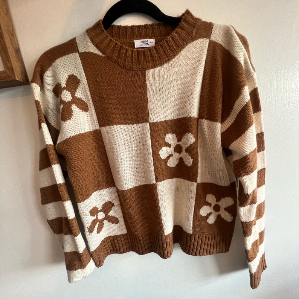 Ardene floral checkered sweater